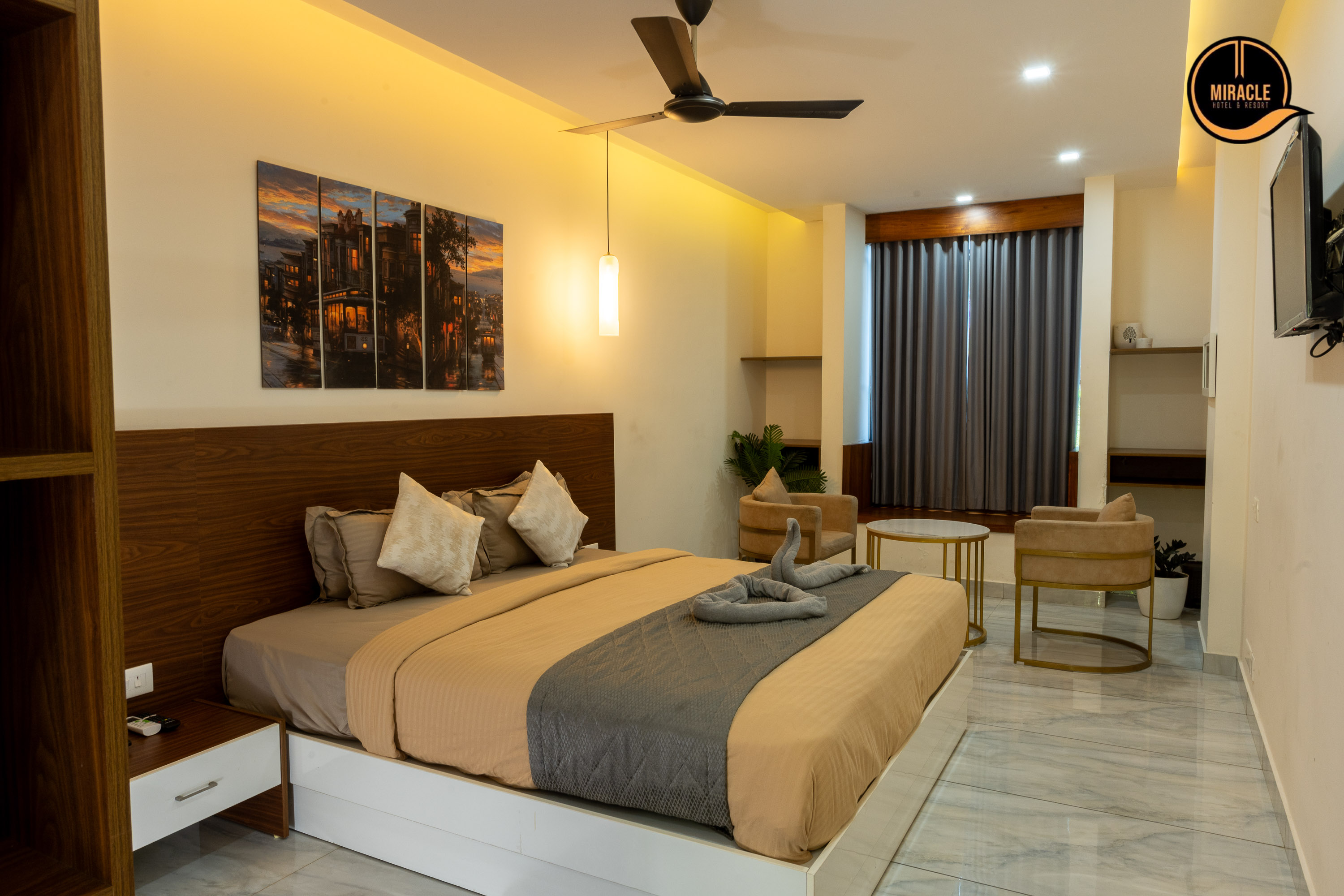 Deluxe room image